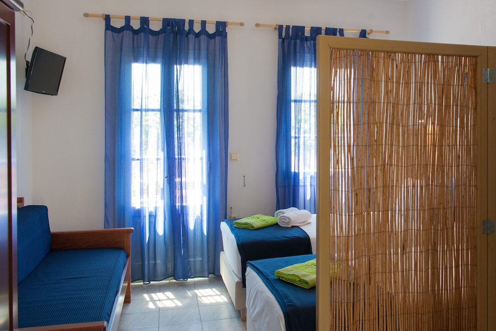 Edem Hotel Apartments 55/72
