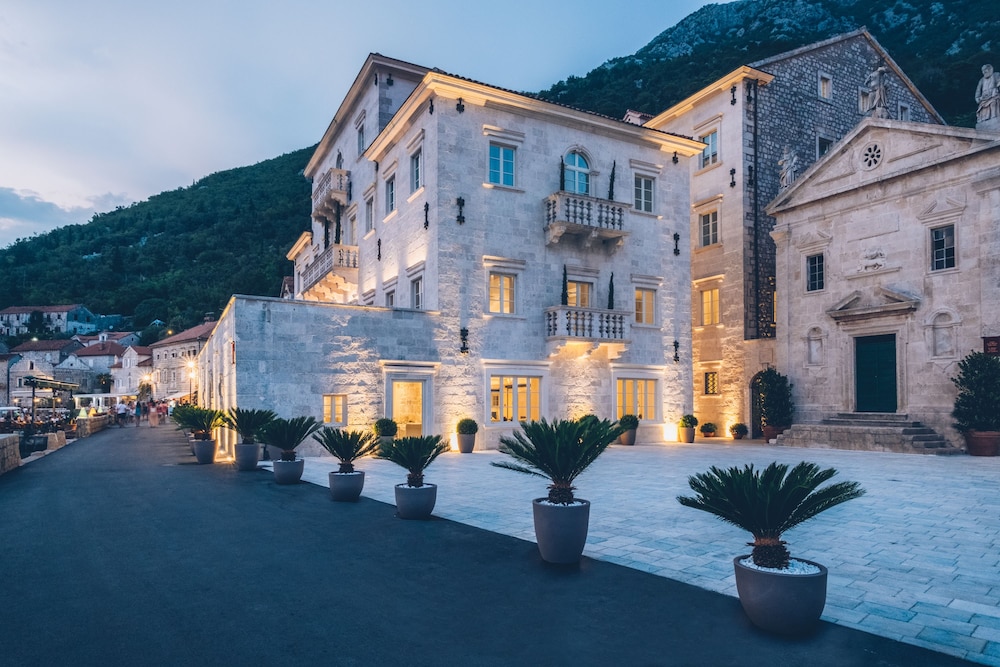 Heritage Grand Perast by Rixos in PERAST