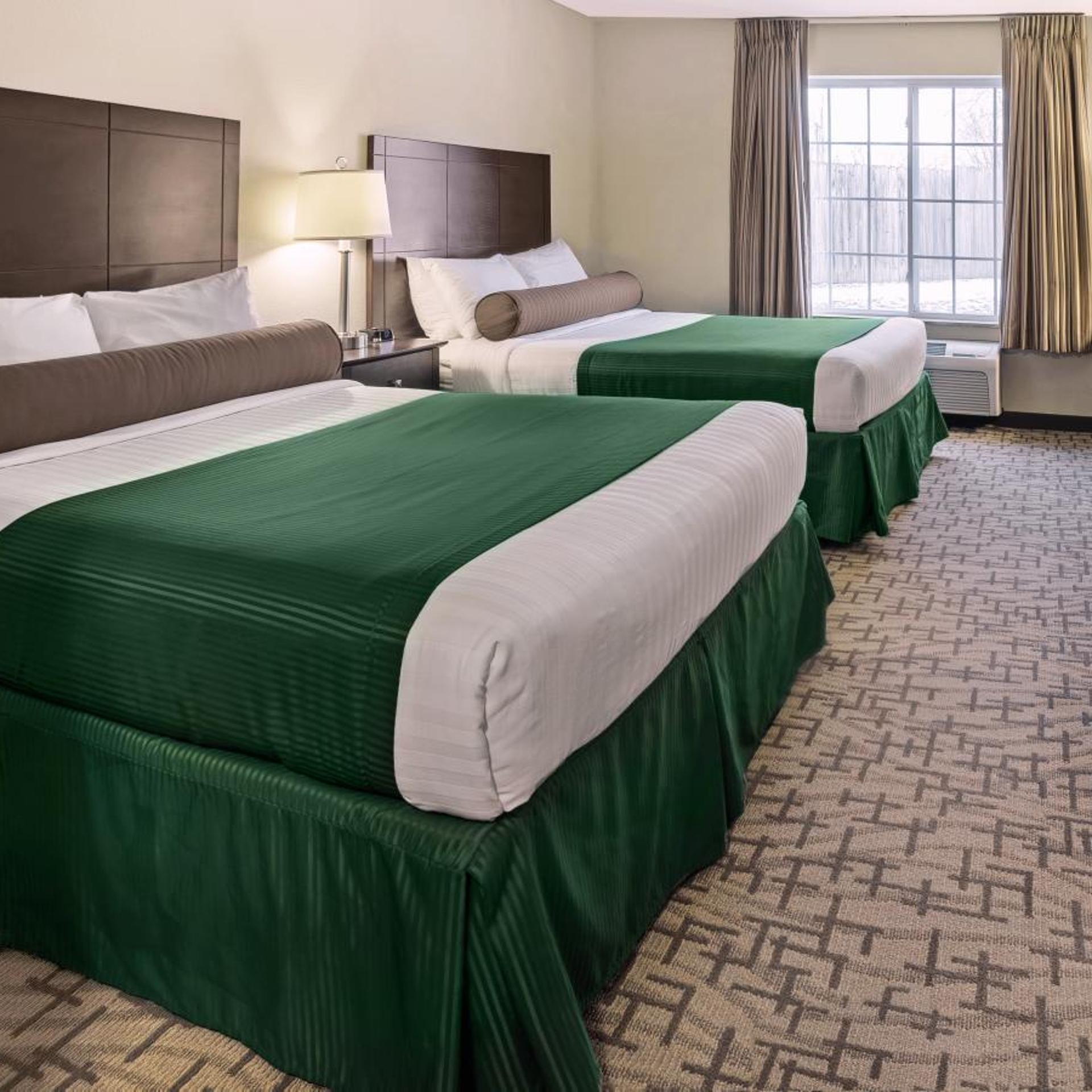 غرفة بسرير كوين لذوي الإعاقة، Cobblestone Inn & Suites Durand 2/9