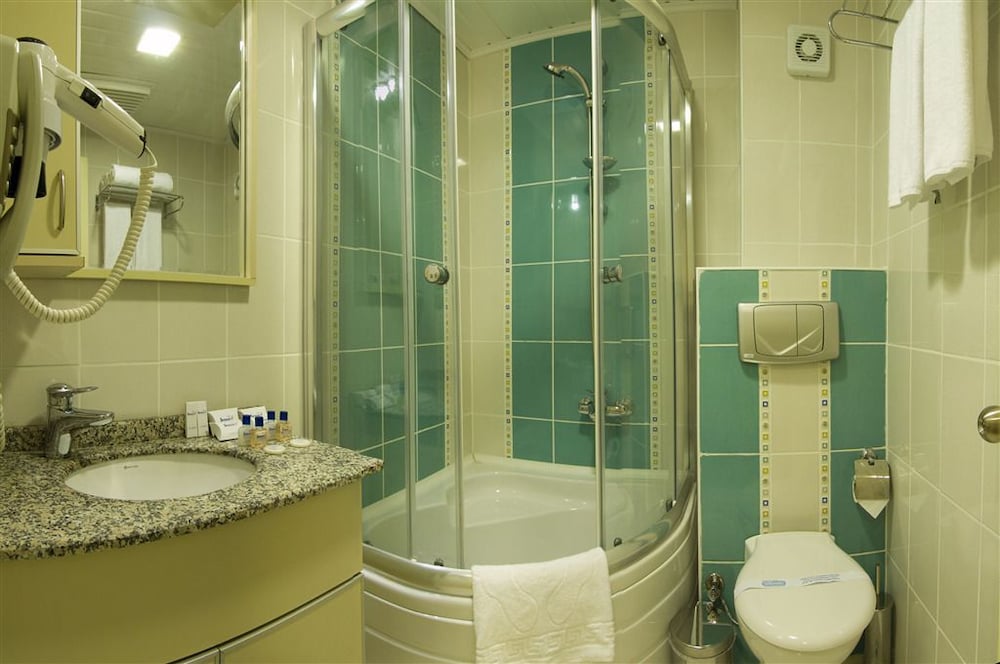 Royal Sebaste Hotel 41/42