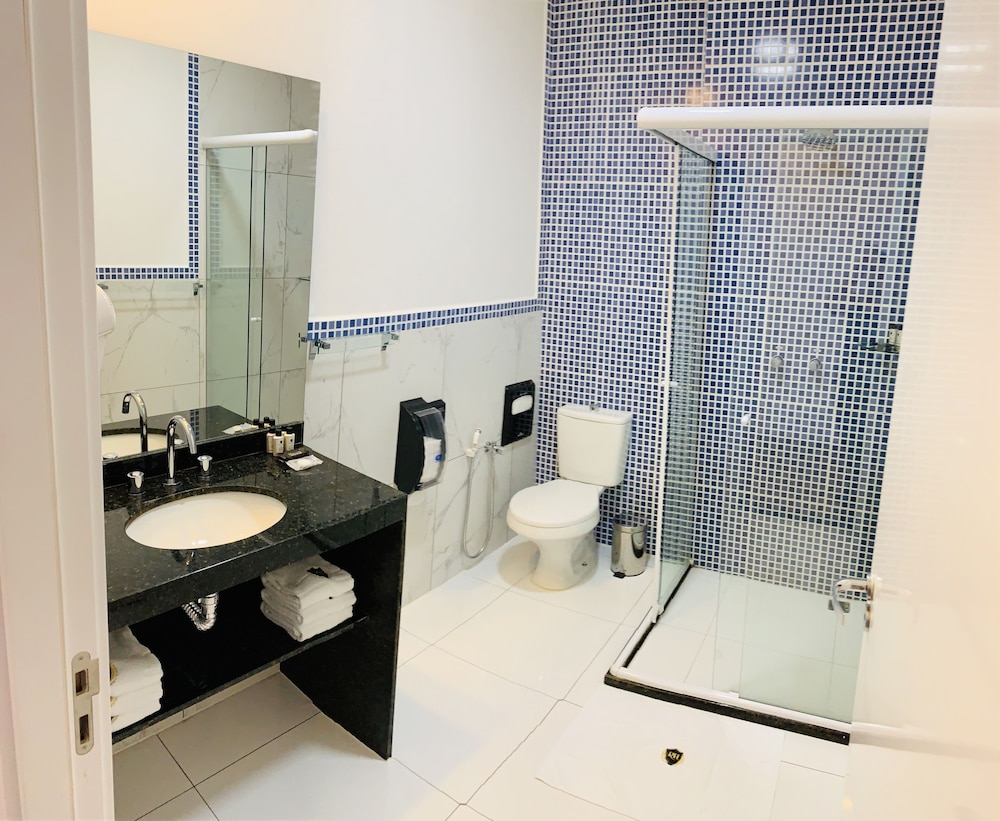 Riellis Center Hotel 24/24