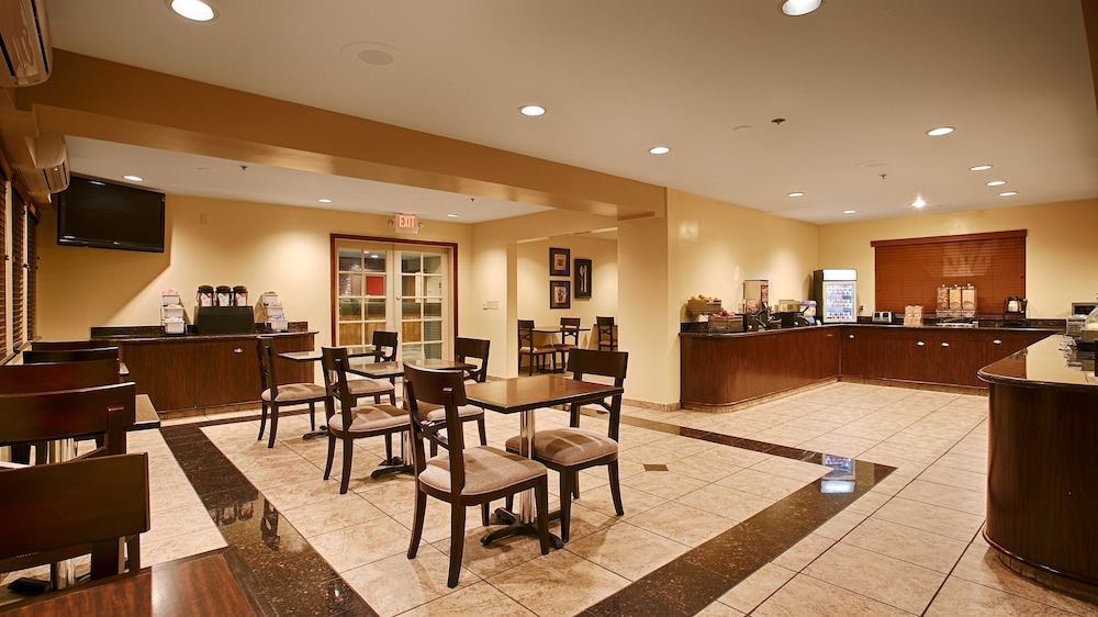 Best Western Plus Orchid Hotel & Suites 45/59