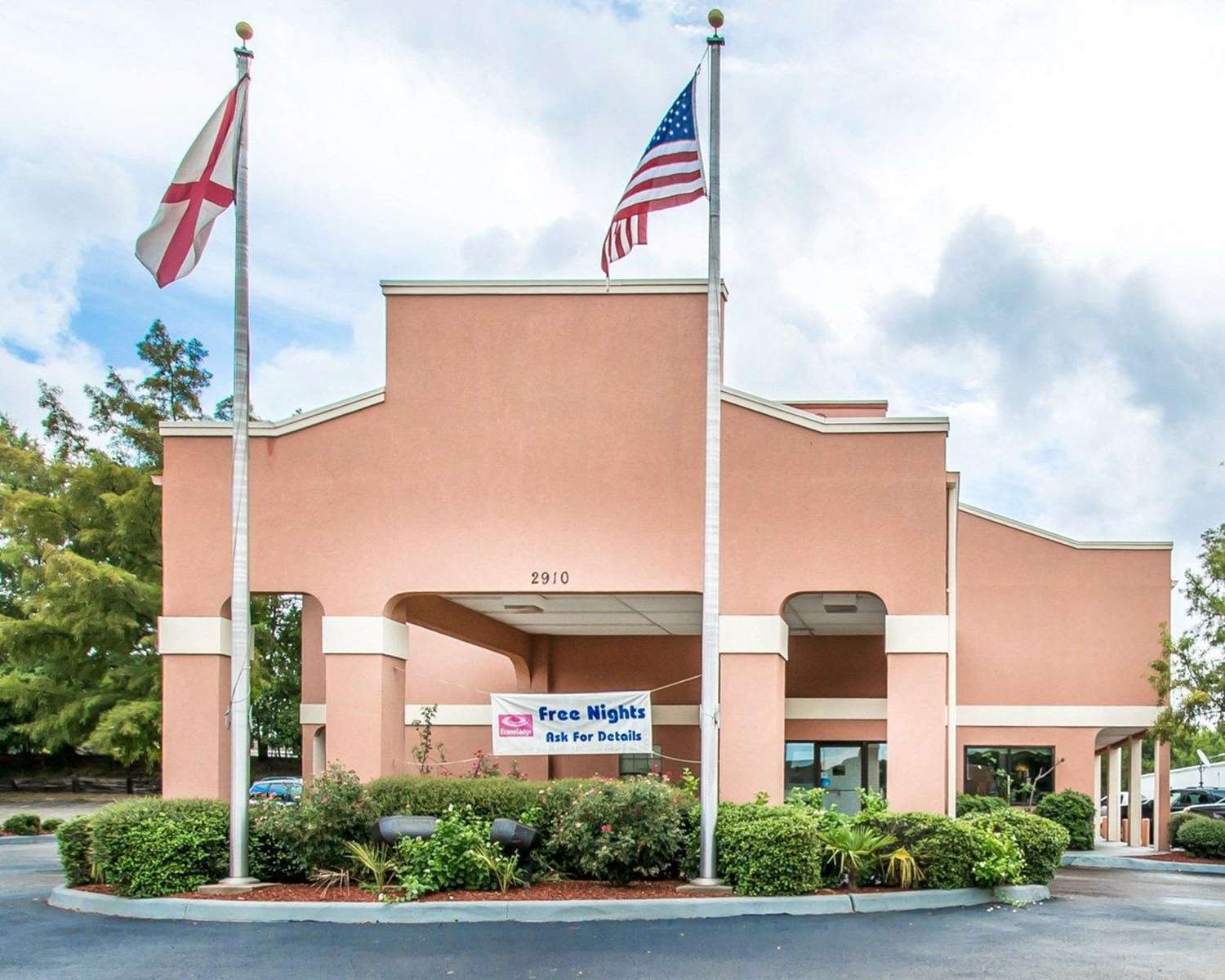 Econo Lodge Dothan West 2/20