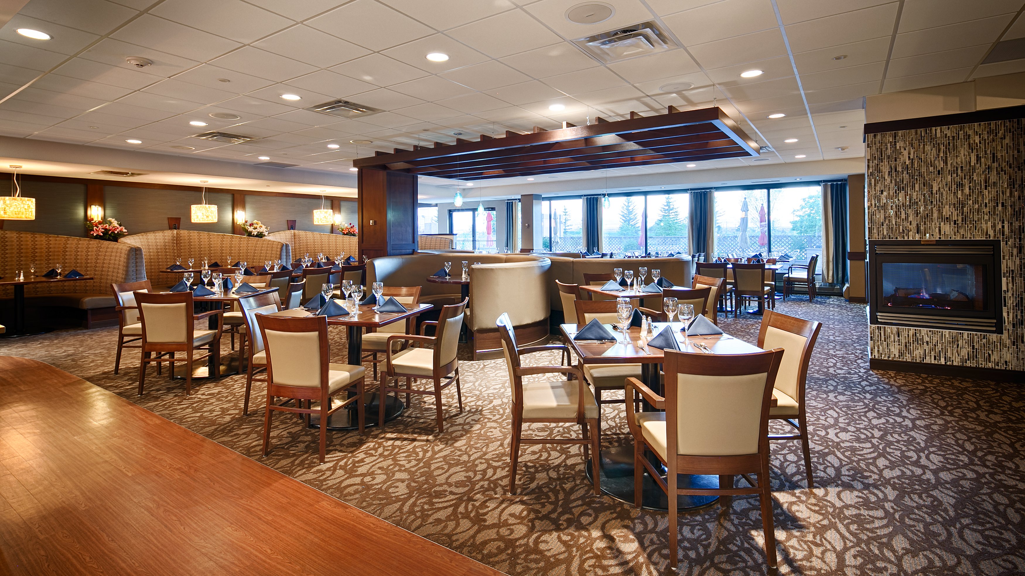 Best Western Plus Port O Call Hotel 54/73