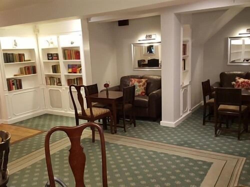 Apple Tree Hotel 21/30