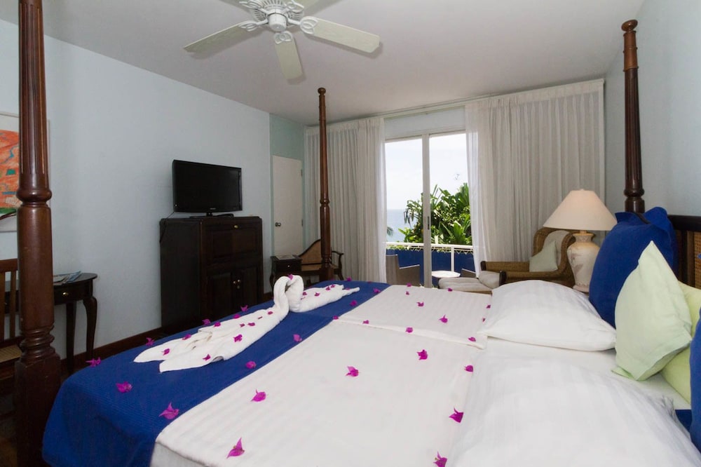 Blue Haven Hotel 18/58