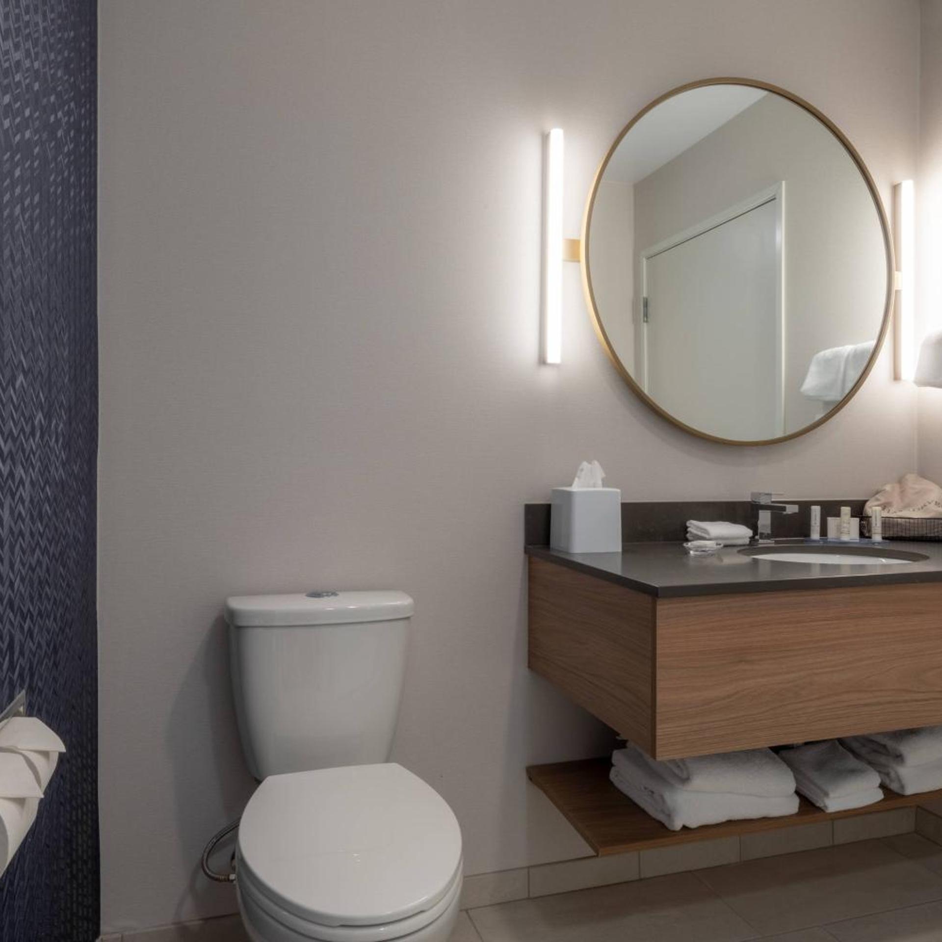 جناح كبير بسريرين كوين، Fairfield Inn & Suites by Marriott Revelstoke 6/7