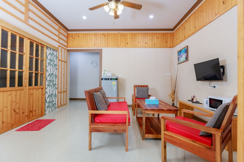 Saline Hot Spring Resort 41/62