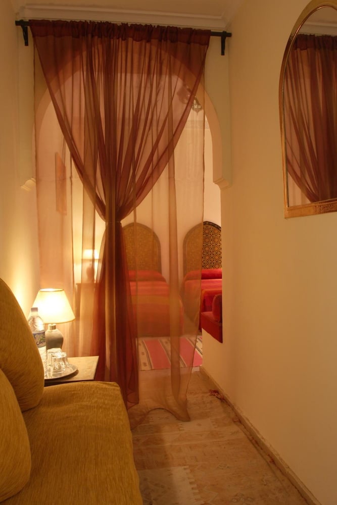 RIAD PETIT KARMELA 18/46