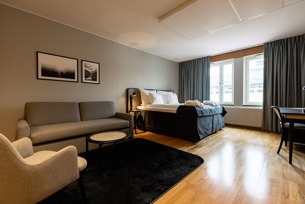 Home Hotel Etage 18/37