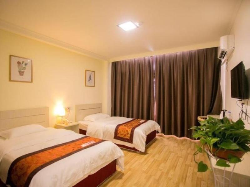 Shell Weifang Linqu Donghuan road Hotel 18/38