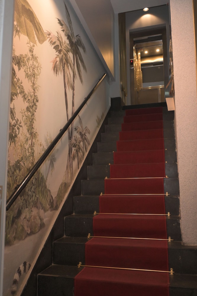 Grand Rue Hotel 23/40