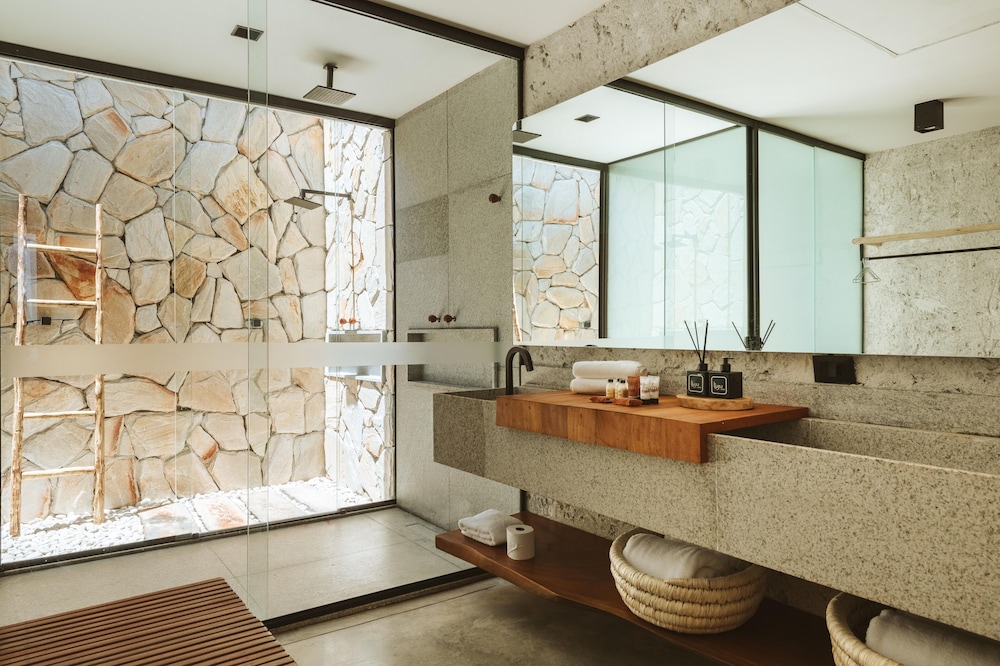 Tuju boutique hotel by SHE 48/50