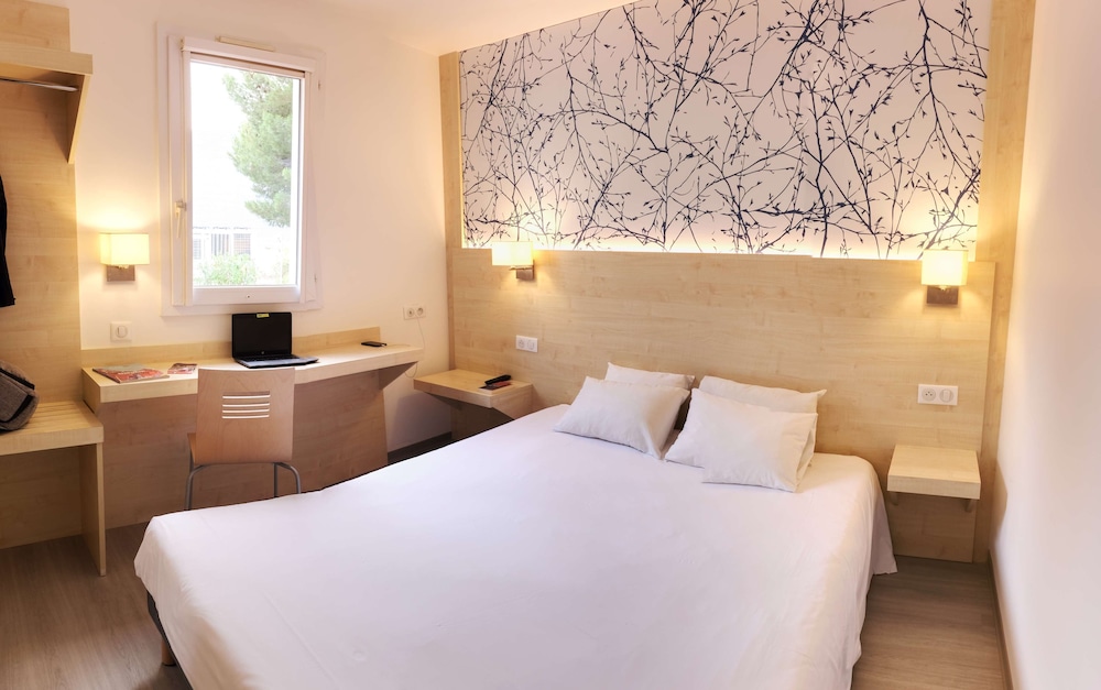 KYRIAD PERPIGNAN NORD - RIVESALTES 8/32