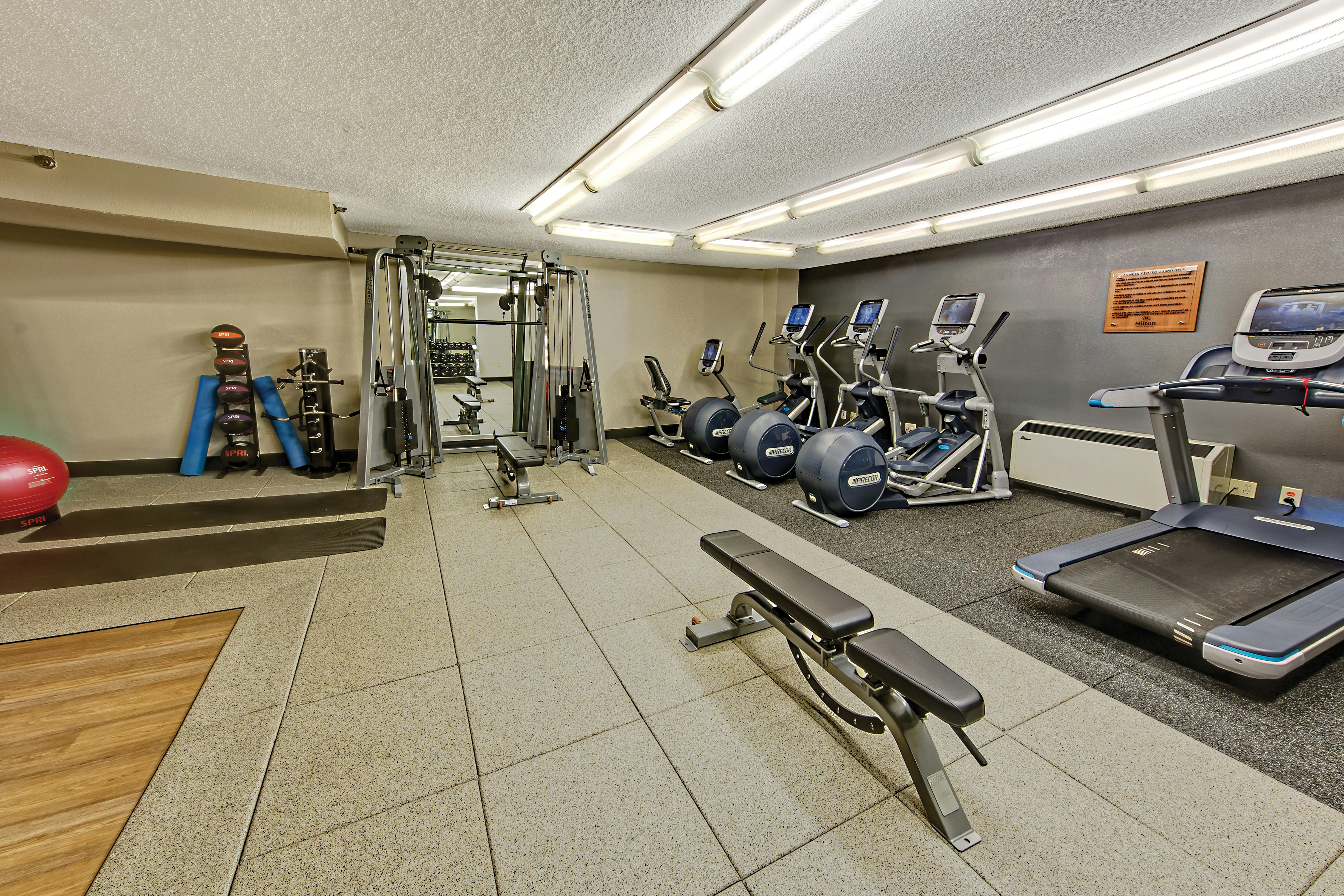 Hilton Knoxville Airport 30/81