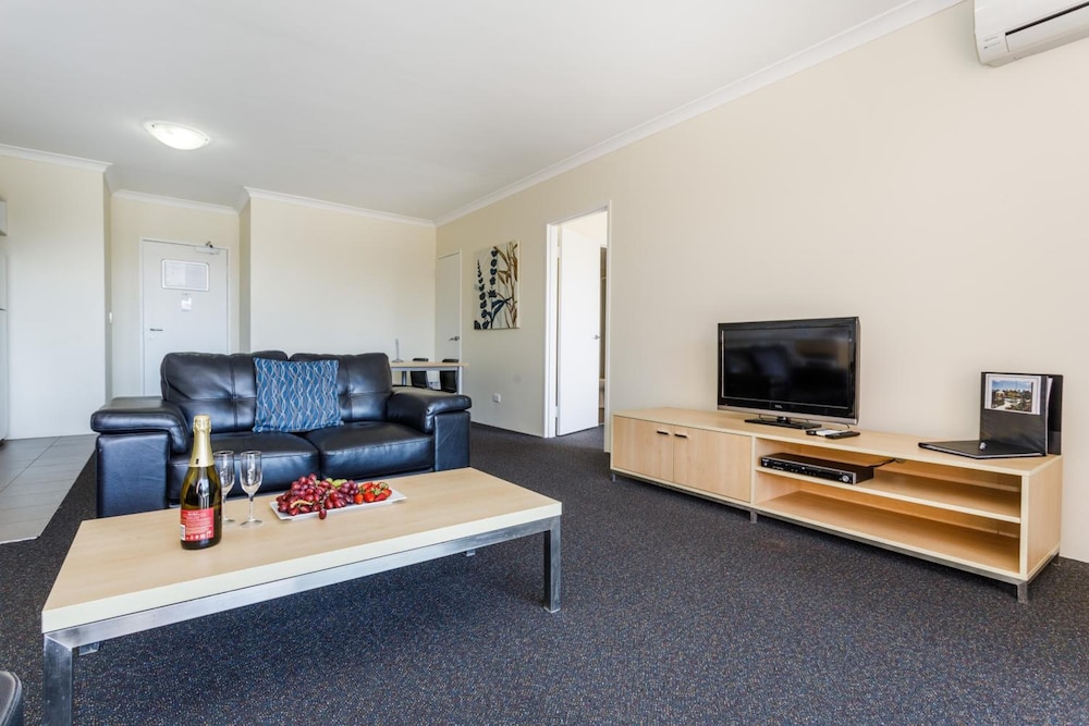 Perth Ascot Central Apartment Hotel 34/68