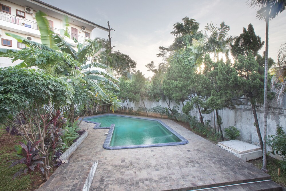 Oyo 332 Residence G17 45/50