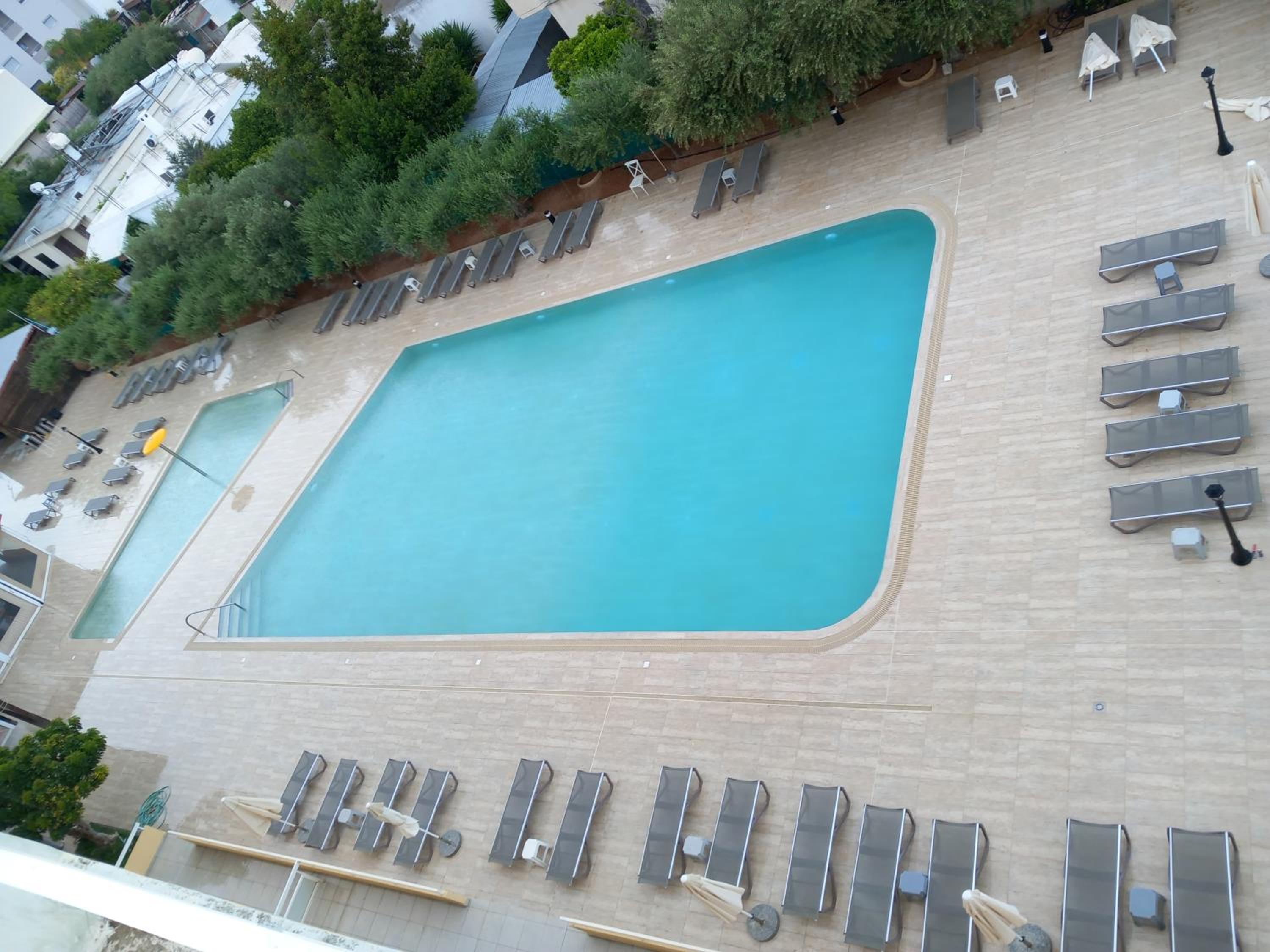 Sunquest Gardens Holiday Resort 25/51