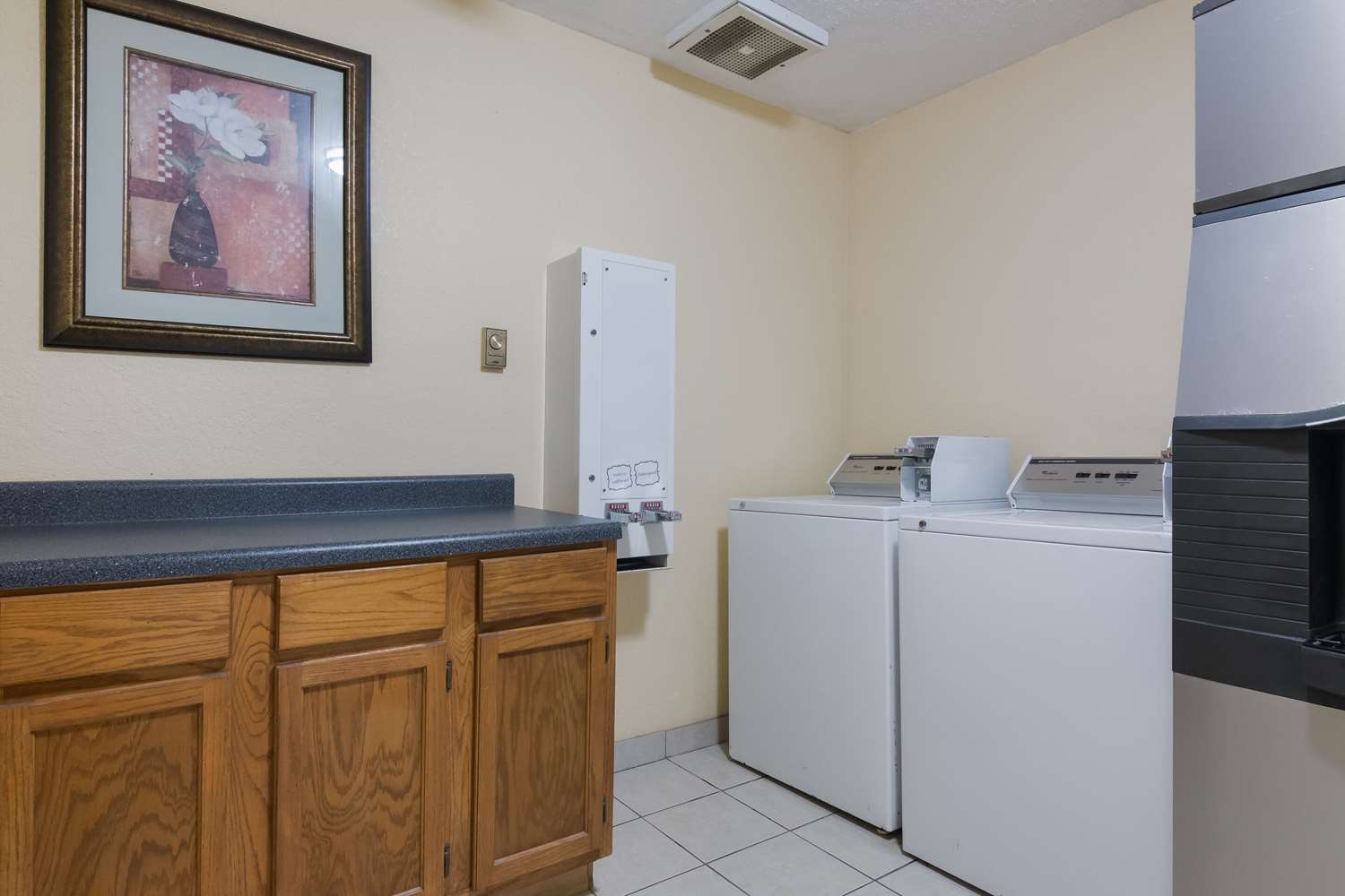 Quality Inn Magnolia, AR 3/12