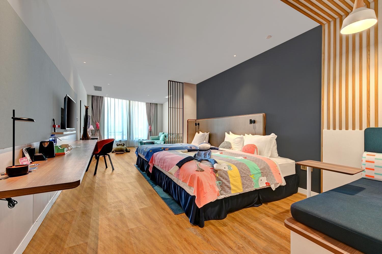 Kids Theme, Standard, King Bed
