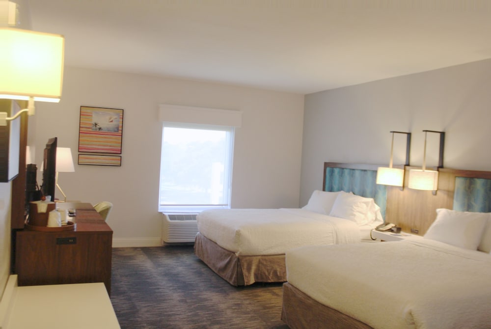 Hampton Inn and Suites Sarasota/Bradenton-Airport 21/68