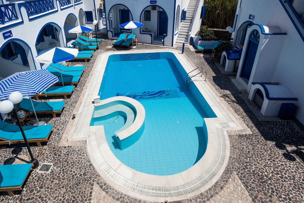 Roula Villa 30/50