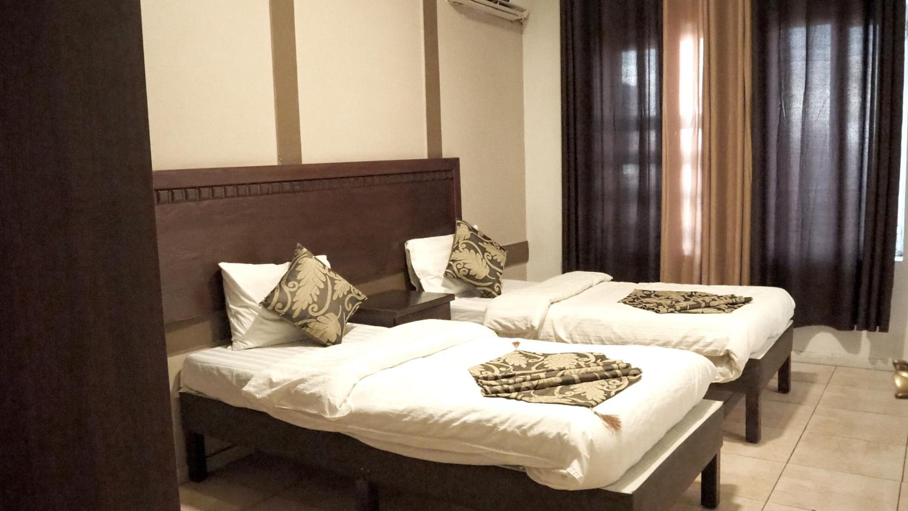 Alfawanees Hotel Apartments 6/28