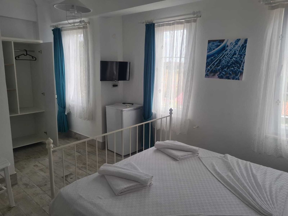 Capari Bozcaada Otel 3/22