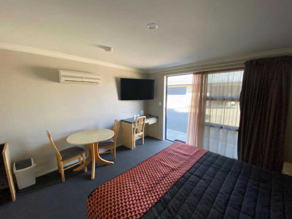 Grove Park Motor Lodge 22/74