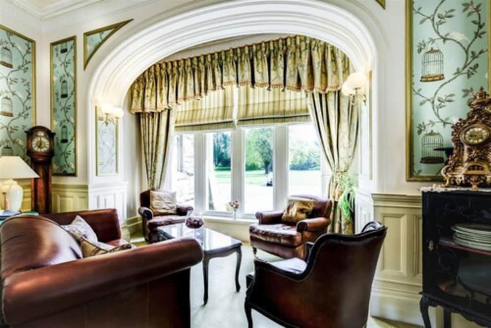 The Mansion House Hotel 30/50