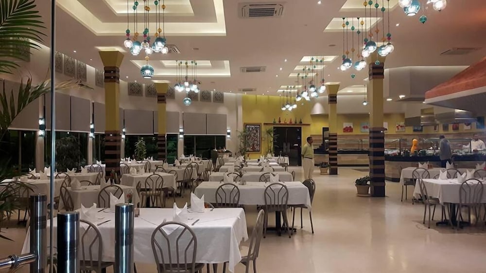 Lotus Bay Resort 24/43