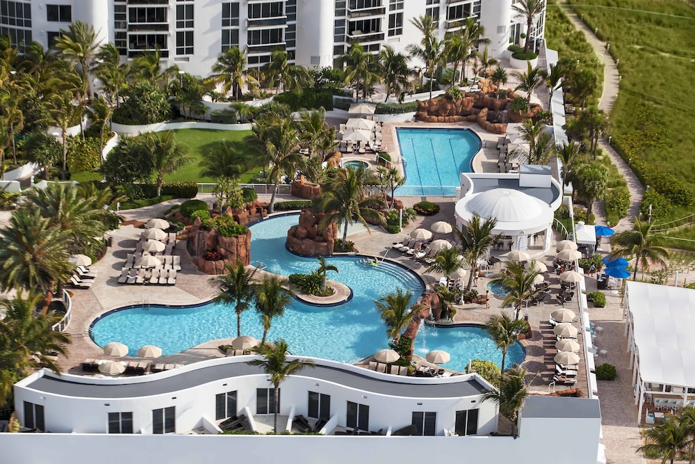 Trump International Beach Resort 2/116