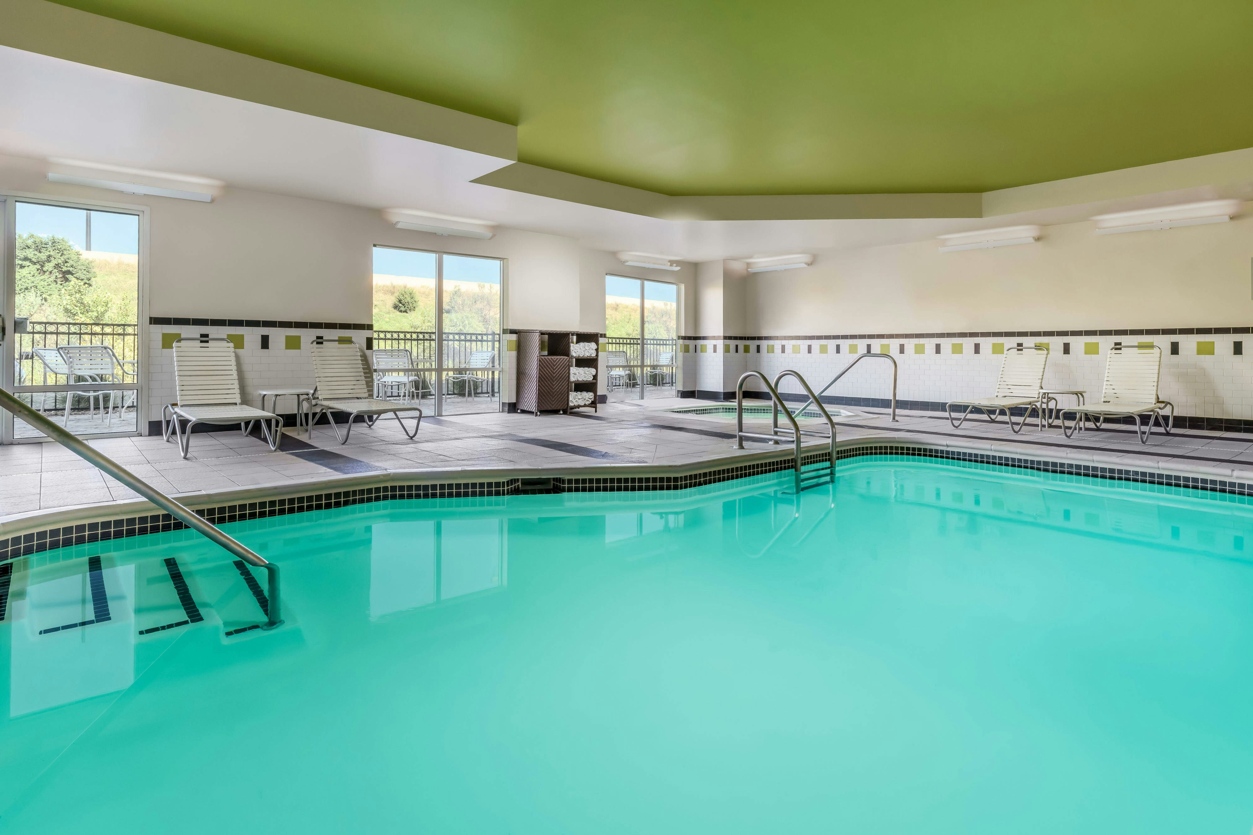 Fairfield Inn Suites Peoria East 4/9
