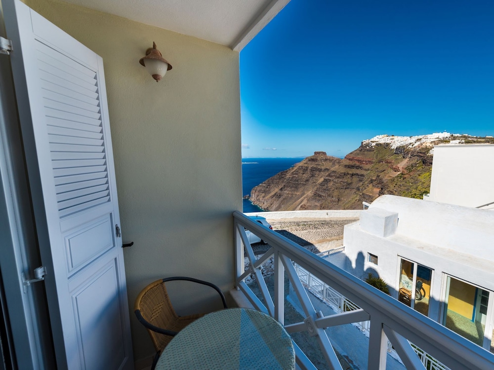 Ellinon Thea Boutique Hotel 52/72
