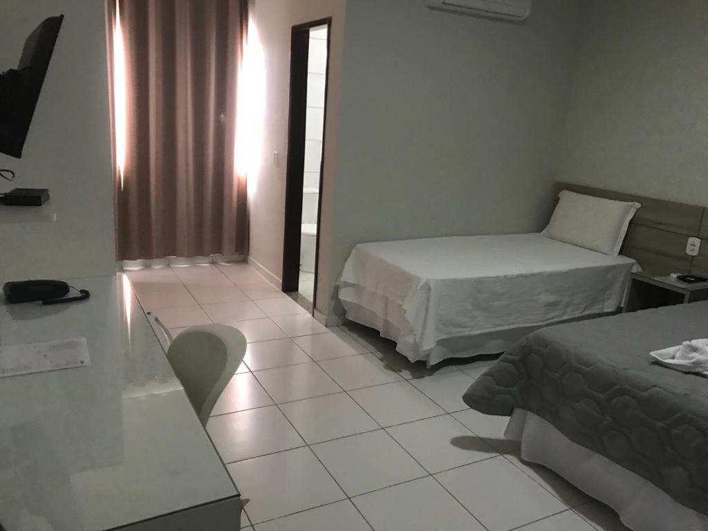 Hotel Sabrina 12/31