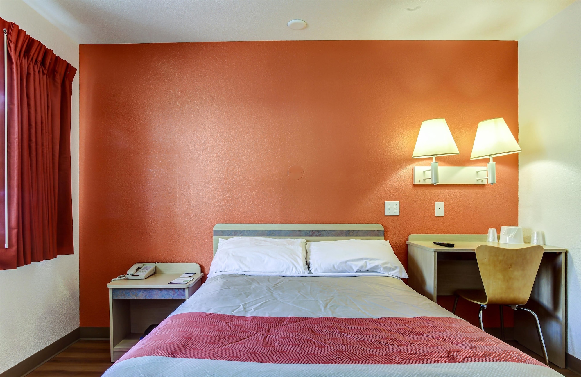 Standard, Double Bed, Accessible, Motel6 Grants Pass, OR 5/7
