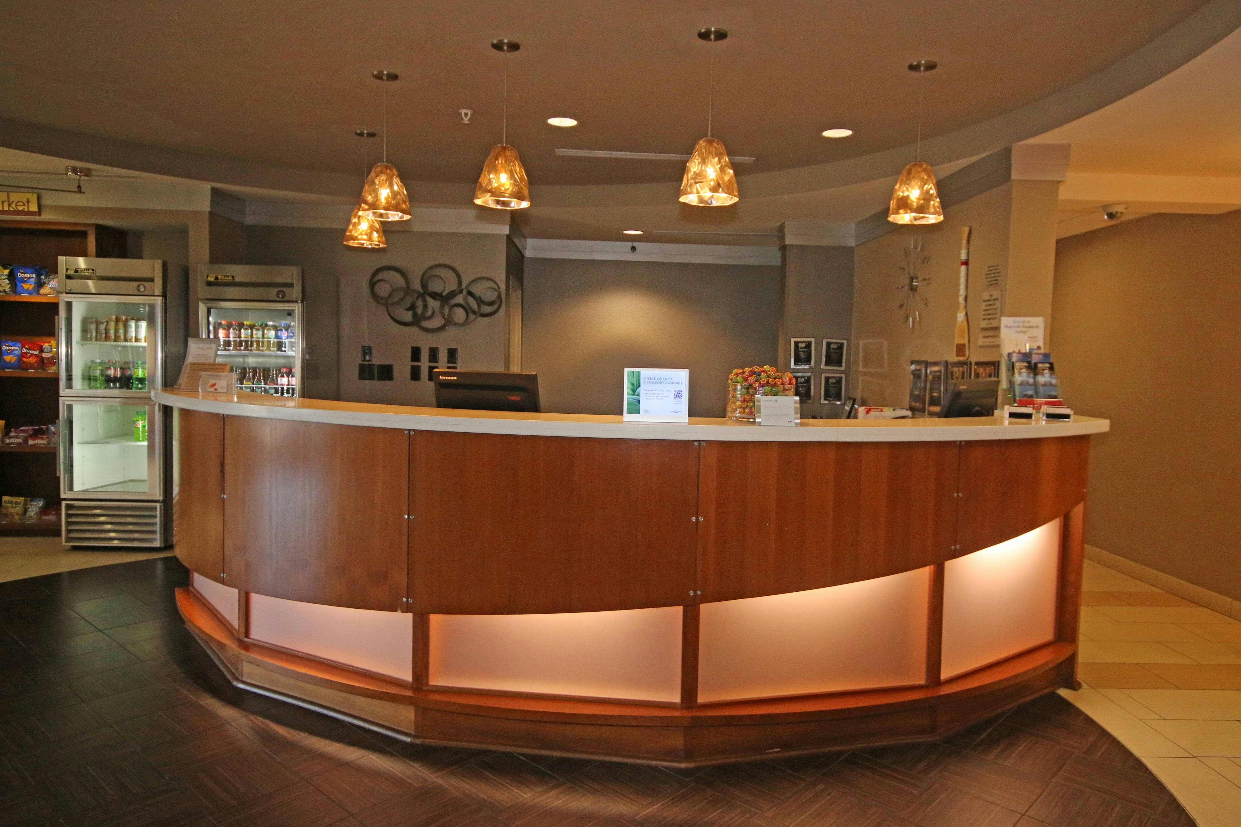 Lobby at SpringHill Suites Charleston North/Ashley Phosphate, NORTH CHARLESTON - SC