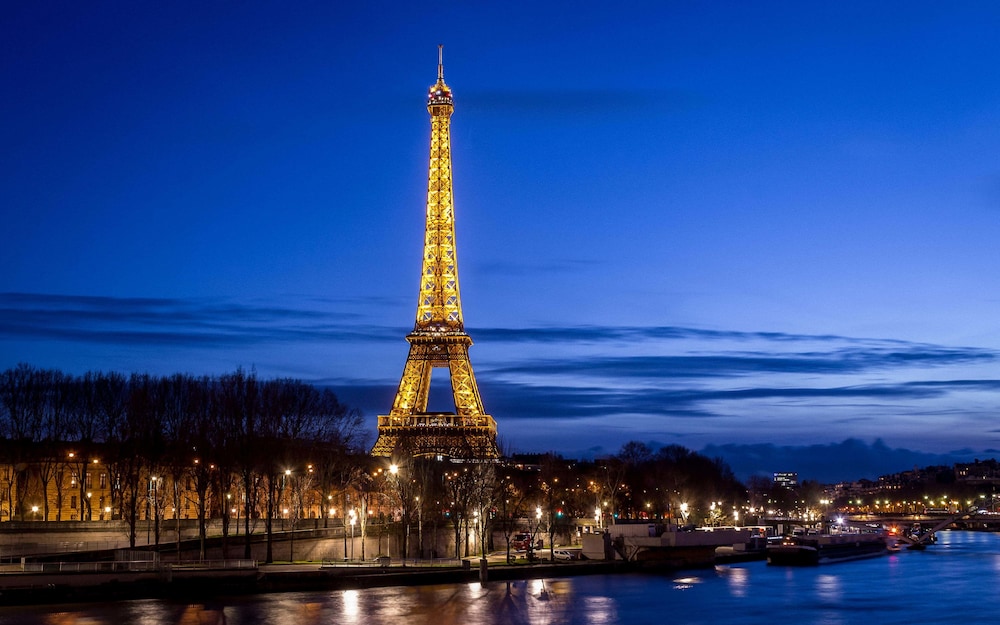 Hotel Eiffel Kennedy 33/40