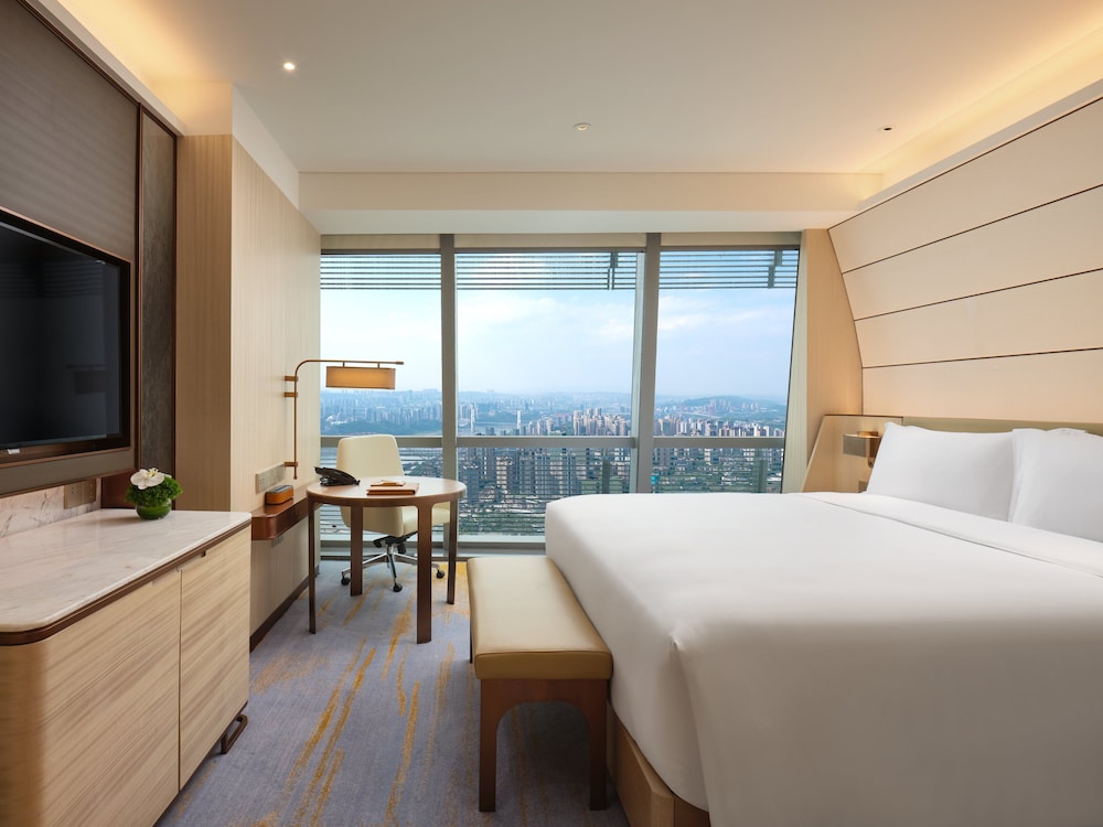 Intercontinental Chongqing Raffles City 15/70