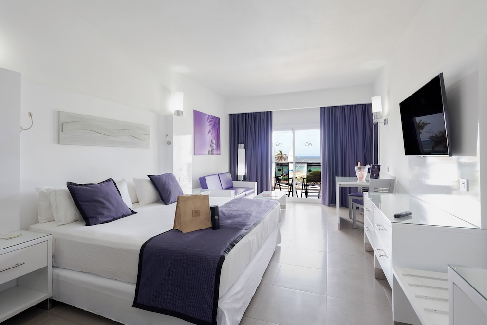 Elite, Club, Junior Suite, Superior, King Bed, Ocean View, Adult Only