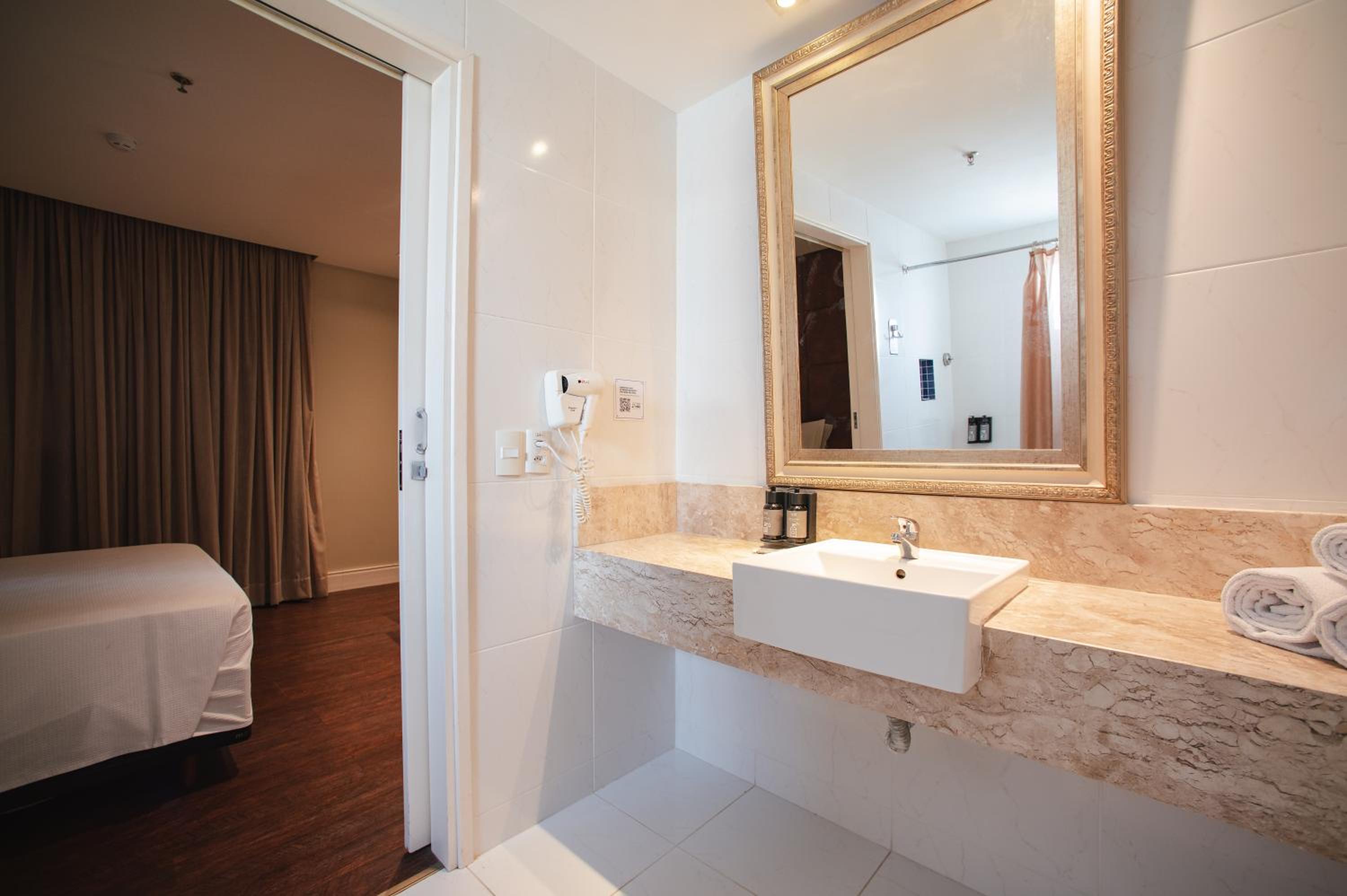 Room, Double Bed, Accessible