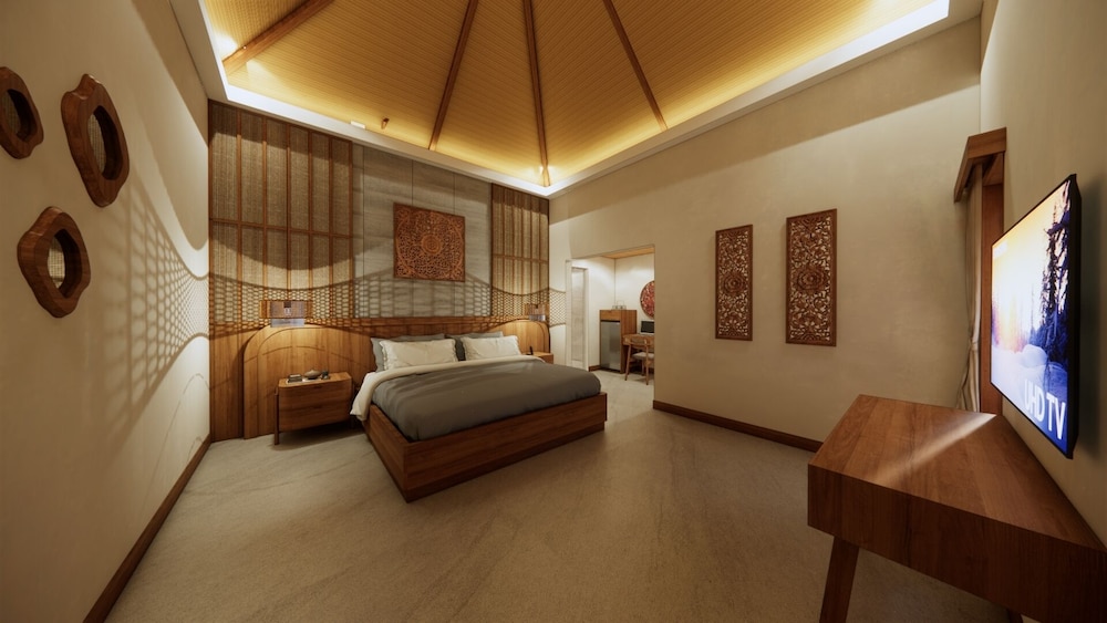 Family Suite, King and Twin Beds