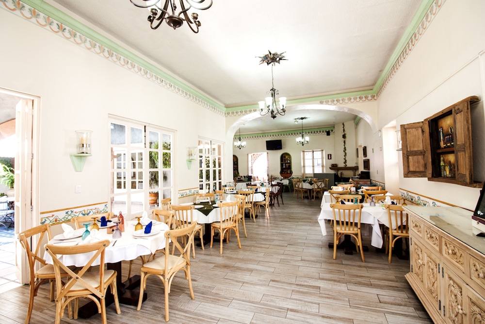 Hotel La Plaza de Tequisquiapan 52/59