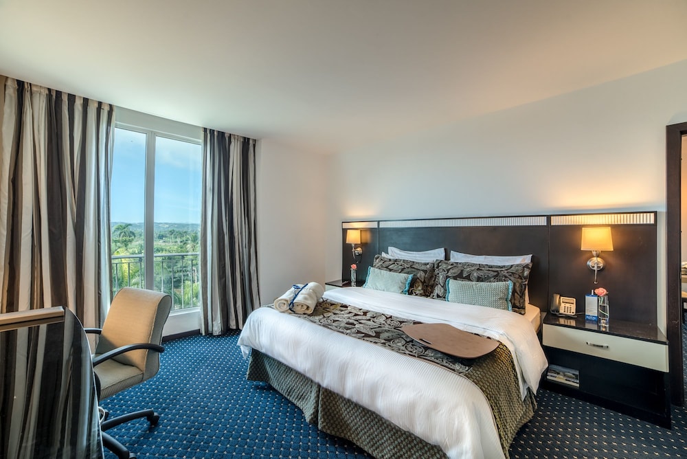 Hodelpa Garden Court 24/84