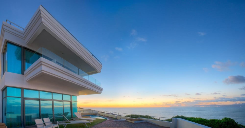 Sea Star Cliff 69/76