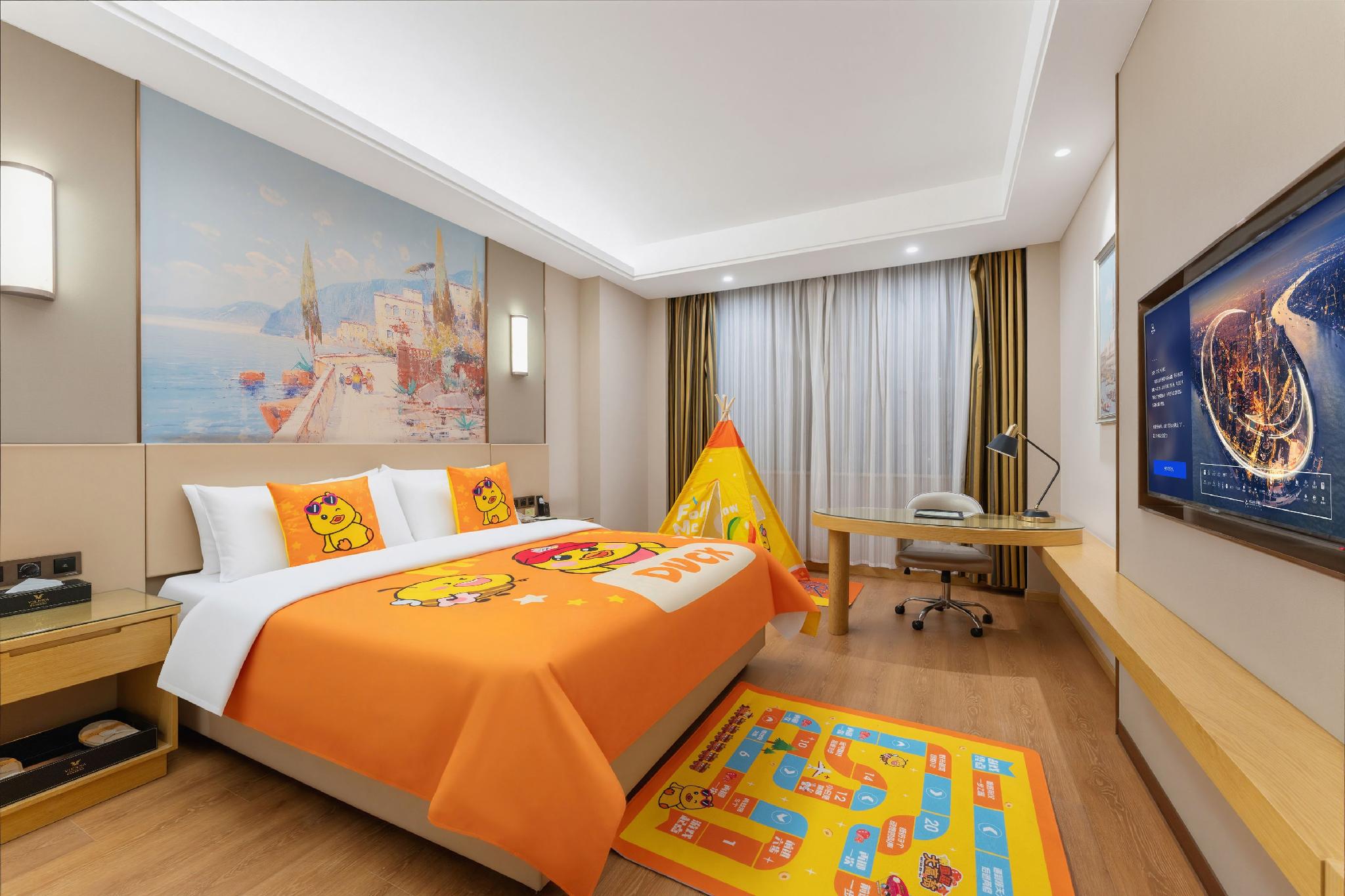 Vienna International Hotel (Huanggang Normal College Ruitian Plaza) 16/39