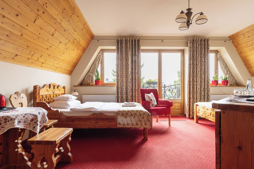Room, Triple, 1 Double and 1 Single Bed, Balcony