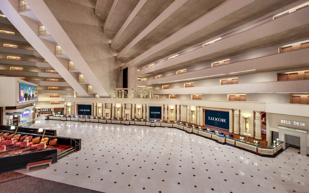 Luxor Hotel and Casino 6/73