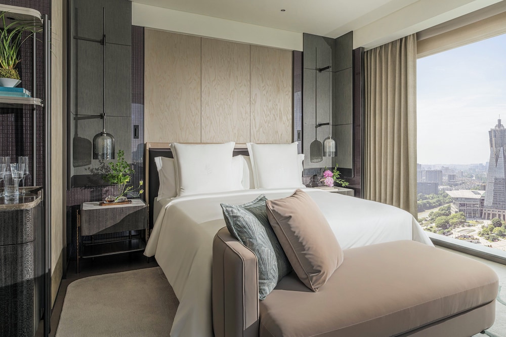 Four Seasons Hotel Hangzhou at Hangzhou Centre 18/55