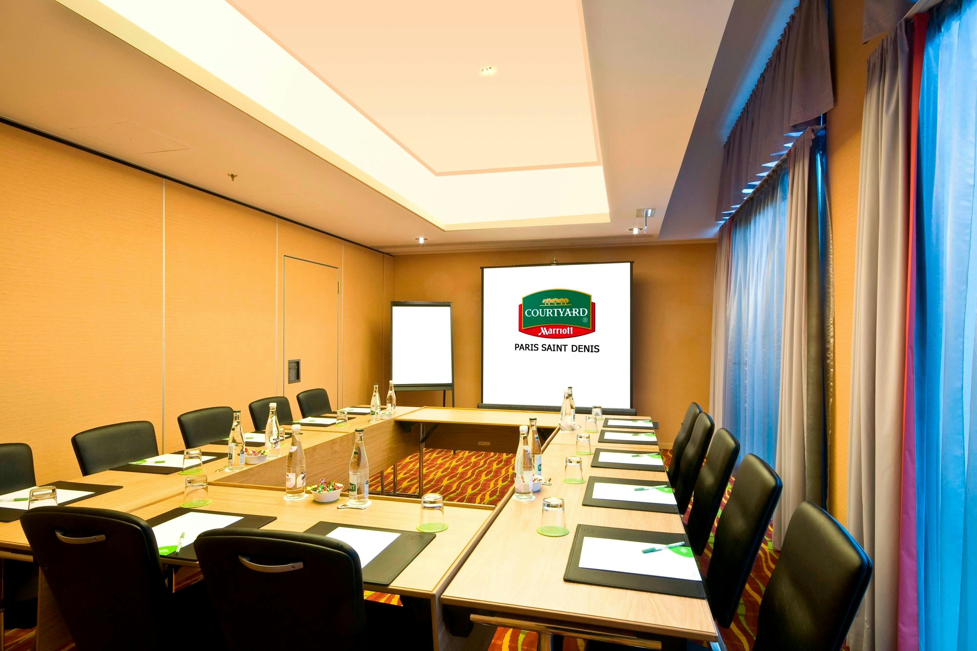 Courtyard By Marriott Paris Saint Denis 25/35
